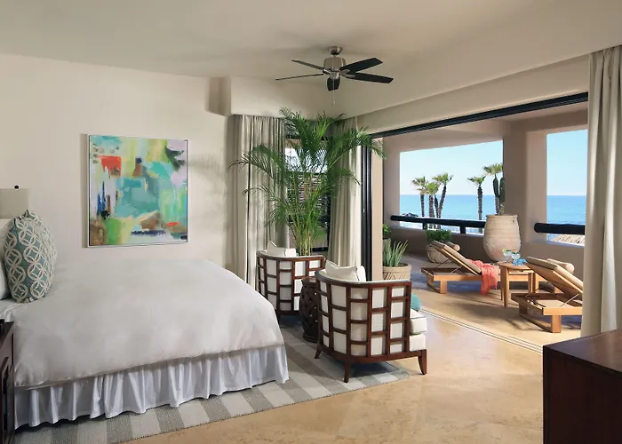 Resort Esperanza, Collection